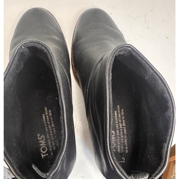 Toms Black Leather Leila Ankle Boots Booties Tassel Back Zip Western Women 6.5 - Picture 7 of 15